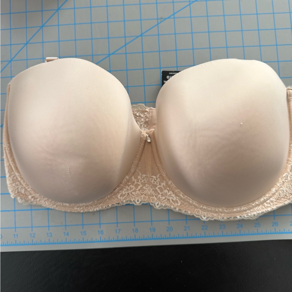 torrid Nude/Beige Strapless Lace Trim Bra